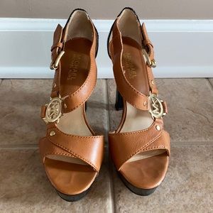 Michael Kors platform pumps